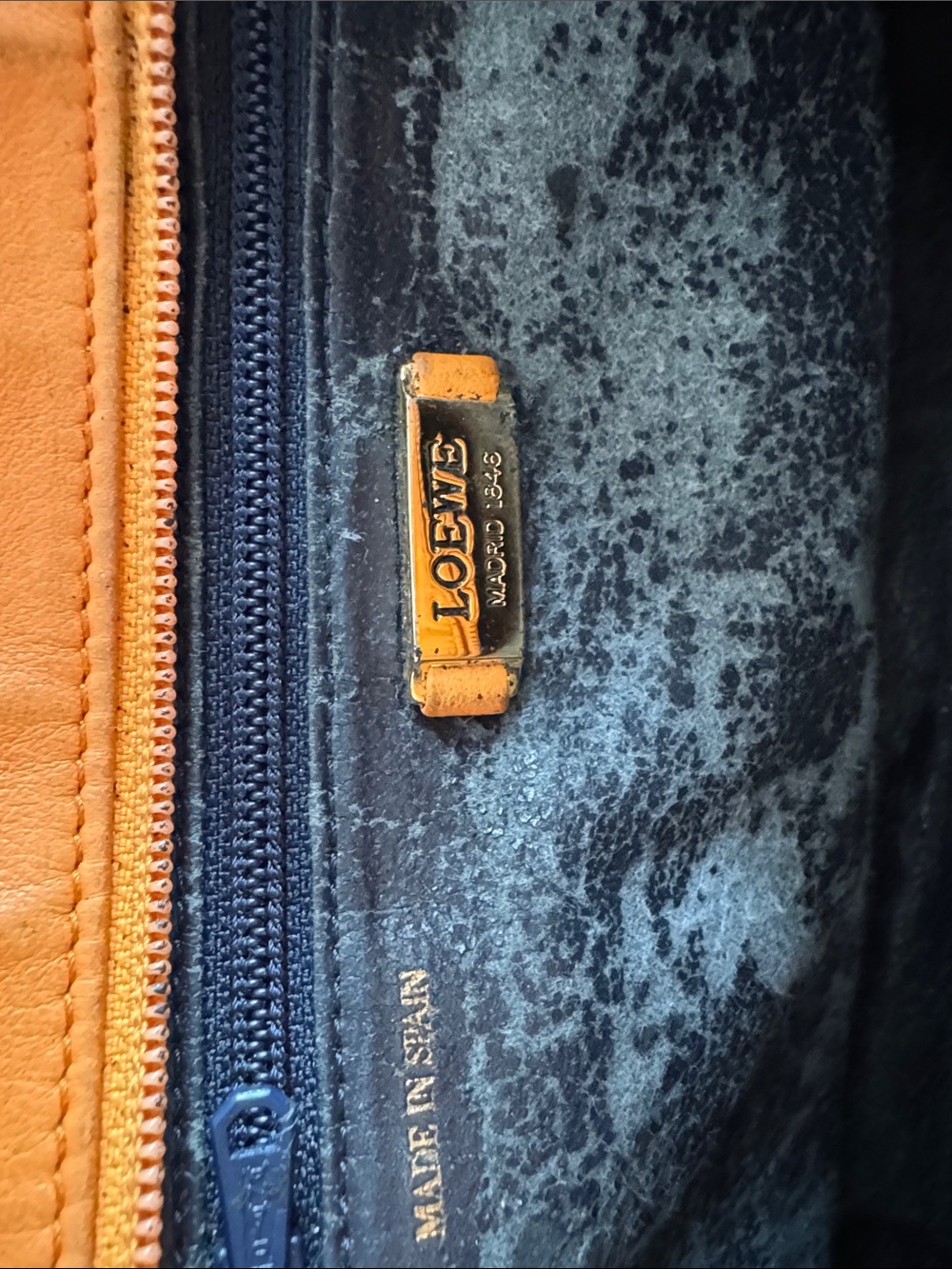 Vintage Loewe Leather Shoulder Bag - Picture 13 of 16